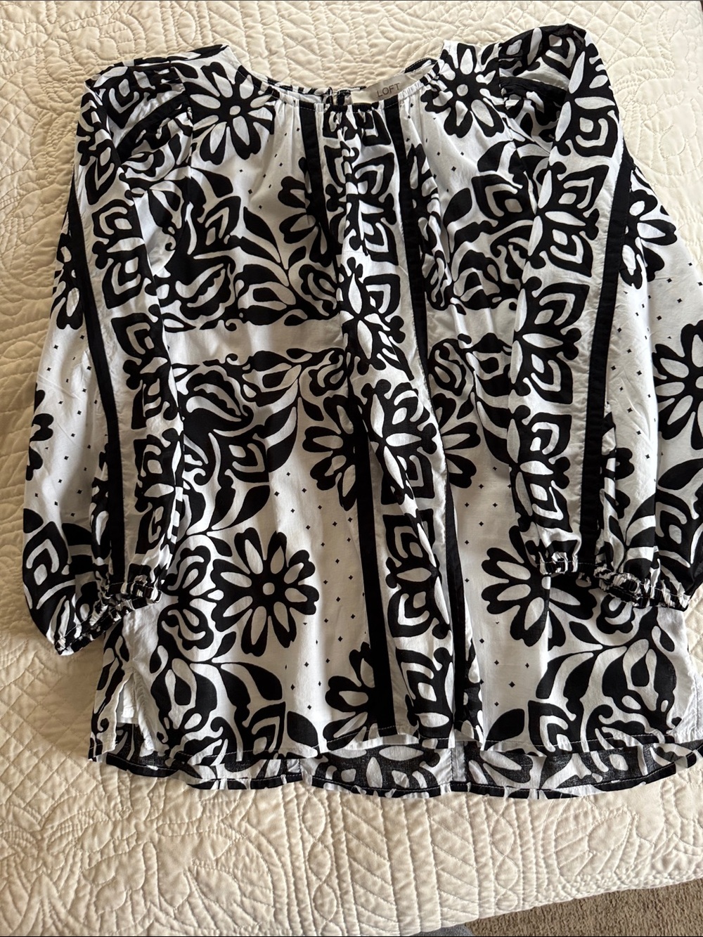 LOFT Black & White Floral Peasant Top